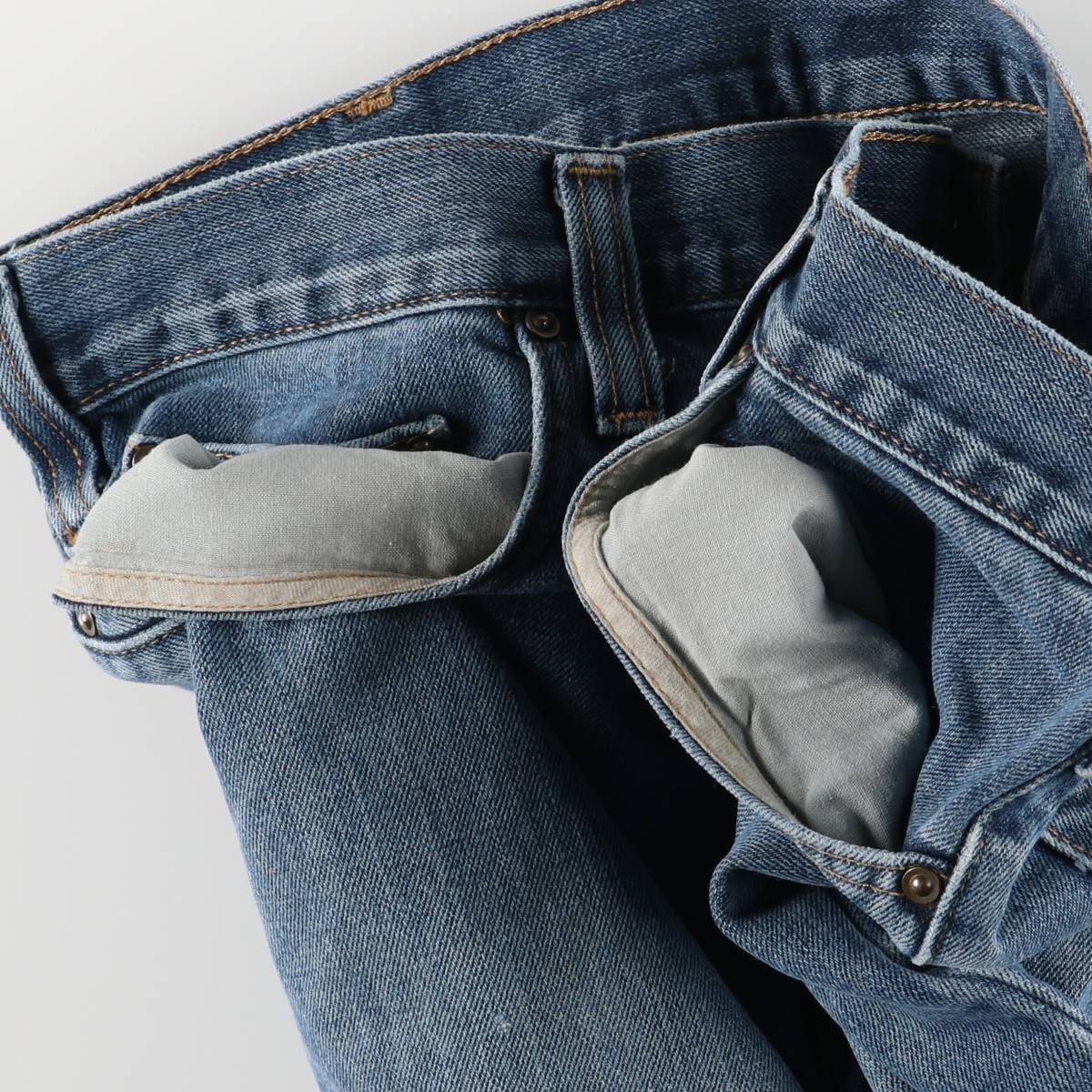 テーパードデニムパンツ