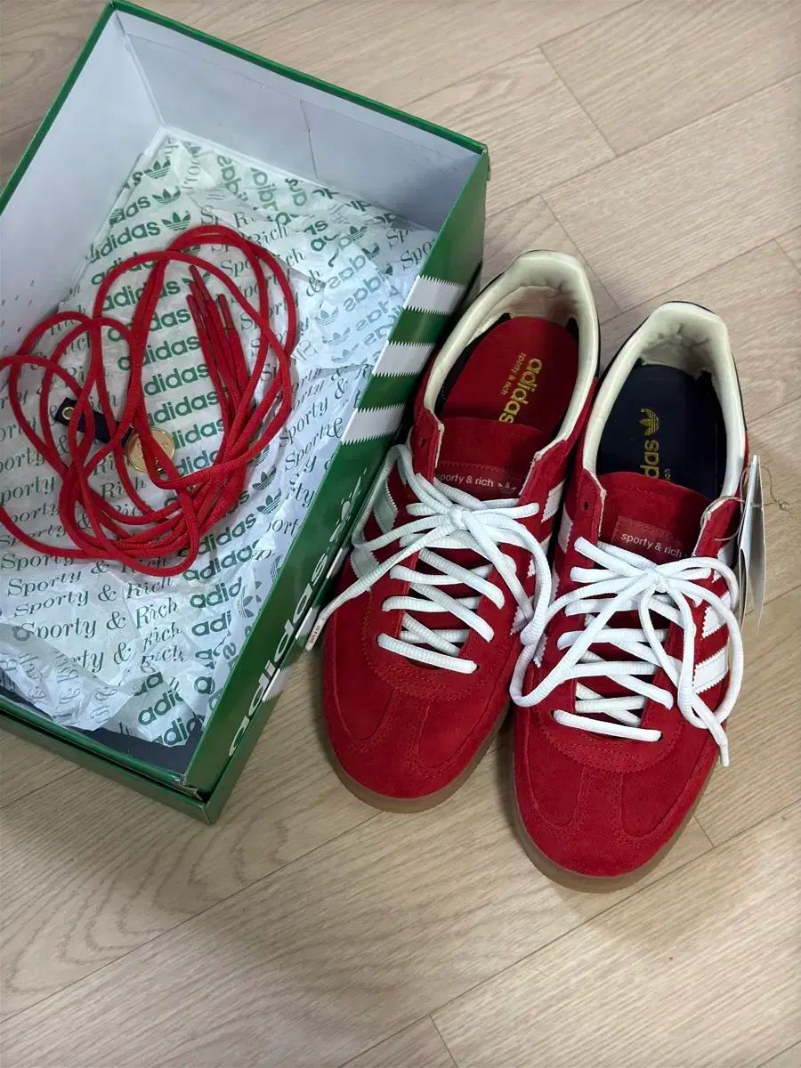 スペツィアル レッドカラー SPORTYu0026RICH(スポーティアンドリッチ) x adidas(アディダス) コラボ 新品 出品