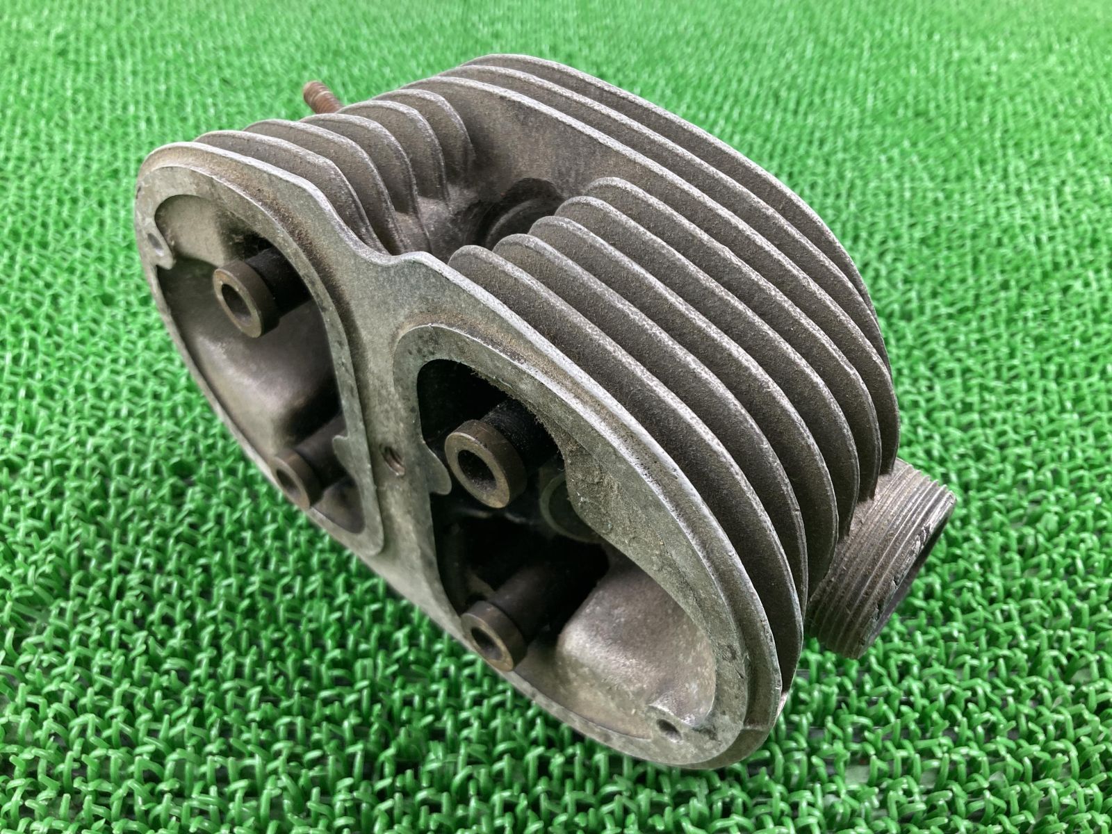 R50 エンジンヘッド 右 BMW 純正 中古 バイク 部品 修復素材に 品薄 希少品 車検 Genuine