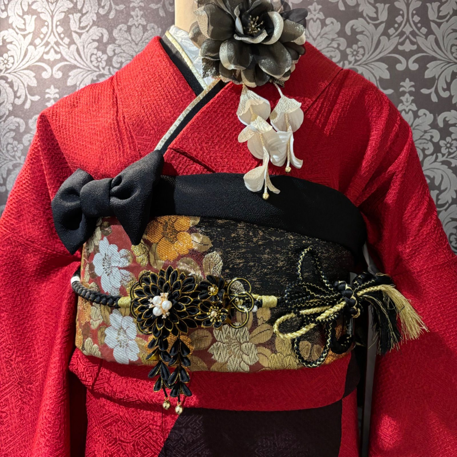 美品　総絞り　手絞り　大柄　金彩　逸品　振袖　フルセット 振り袖 美品 総絞り 手絞り 大柄 金彩 逸品 振袖 フルセット 振り袖