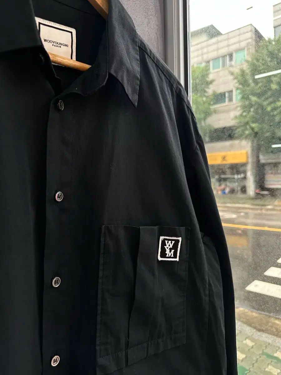 48 ／ WOOYOUNGMI(ウーヨンミ) バックロゴ 黒 シャツ ジャケット