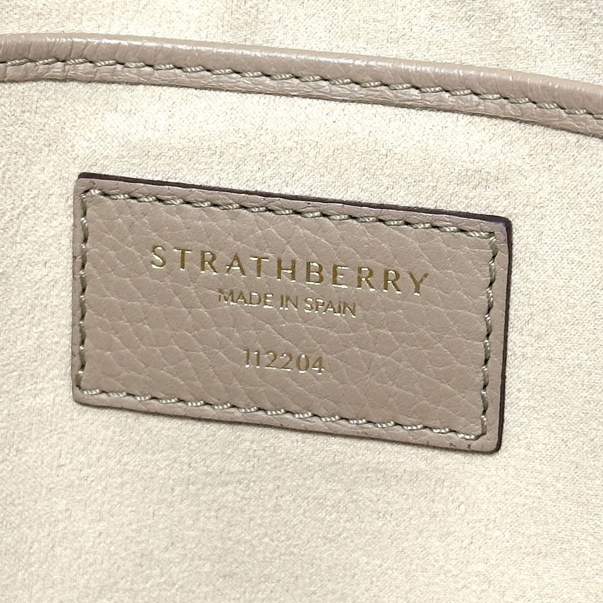 ま*ん様 STRATHBERRY ベージュ ショルダーバッグ