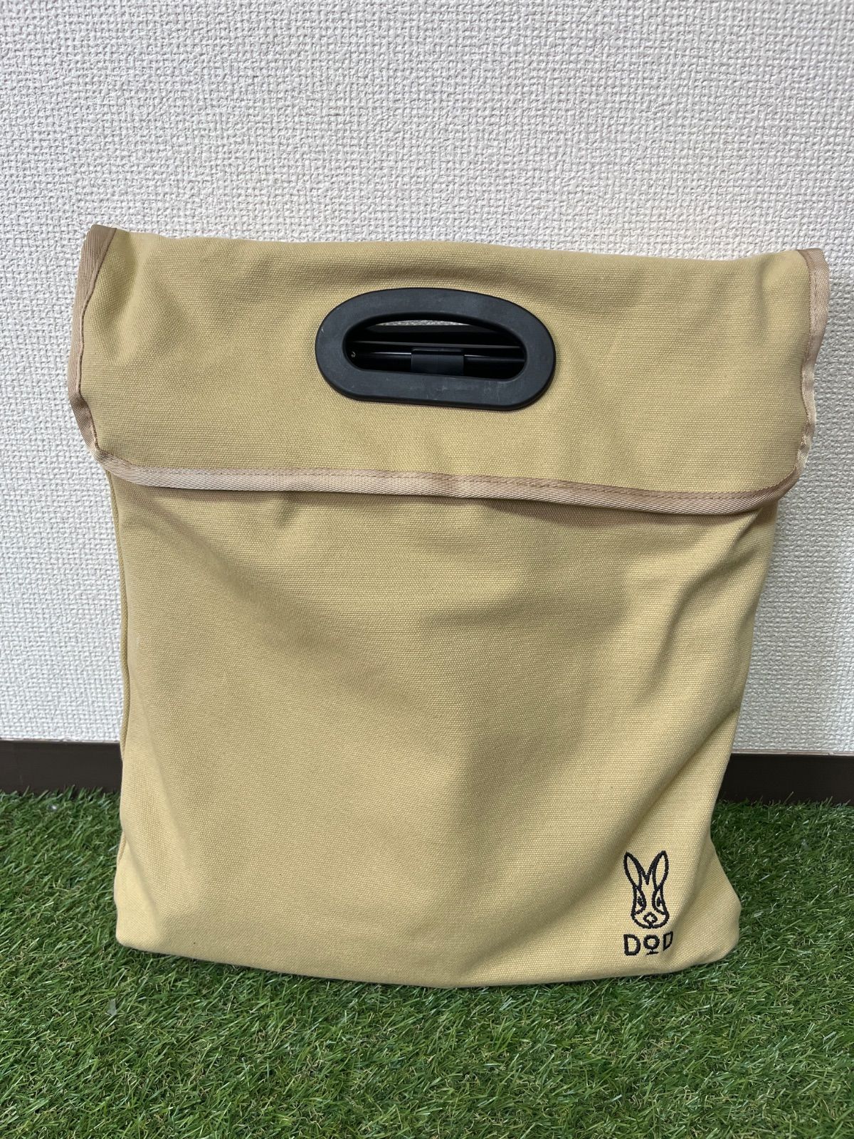 スゴイッス　タン　新品未使用未開封 DOD ディーオーディー スゴイッス タン / キャンプ / チェア