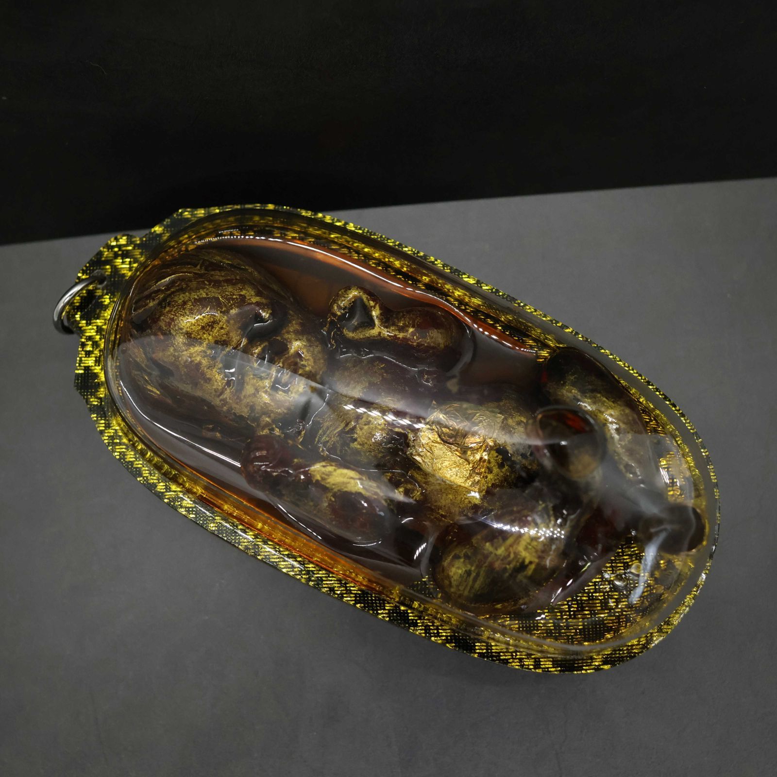 プラクルアン　オイル入り　胎児　タイの呪物　おまもり　呪物　クマントーン　御神体　タイのお守り　金運　商売繁盛　開運　魔除け　精霊信仰　アクセサリー　ペンダント