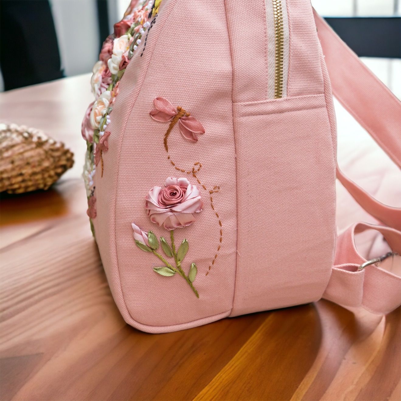 ロース手刺繍 リボン刺繍 リュックサック - メルカリ