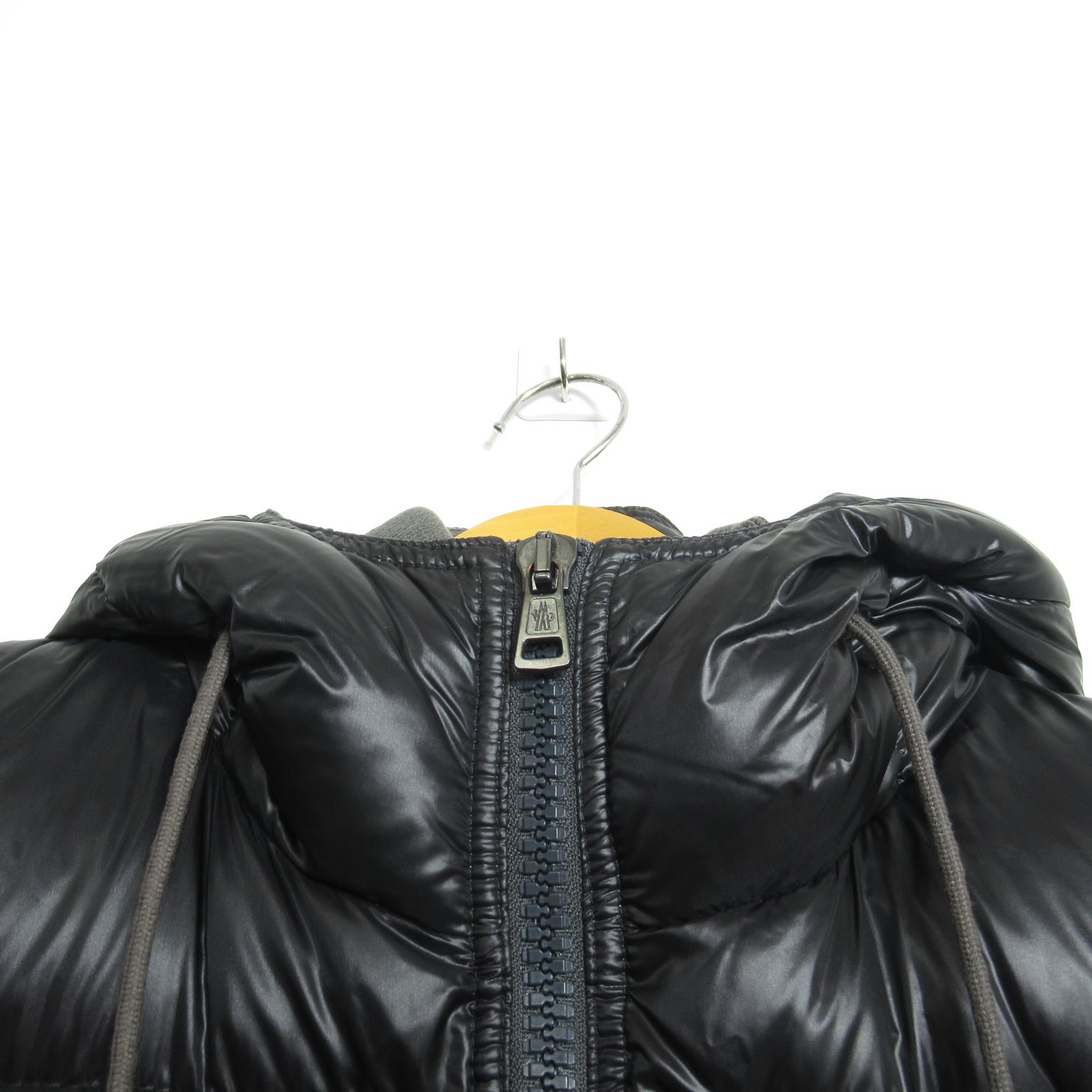 【美品】　確実正規品　モンクレール BARTHOLOME ダウンベスト MONCLER モンクレール ダウンベスト LECHTAL レヒタール 1A00144