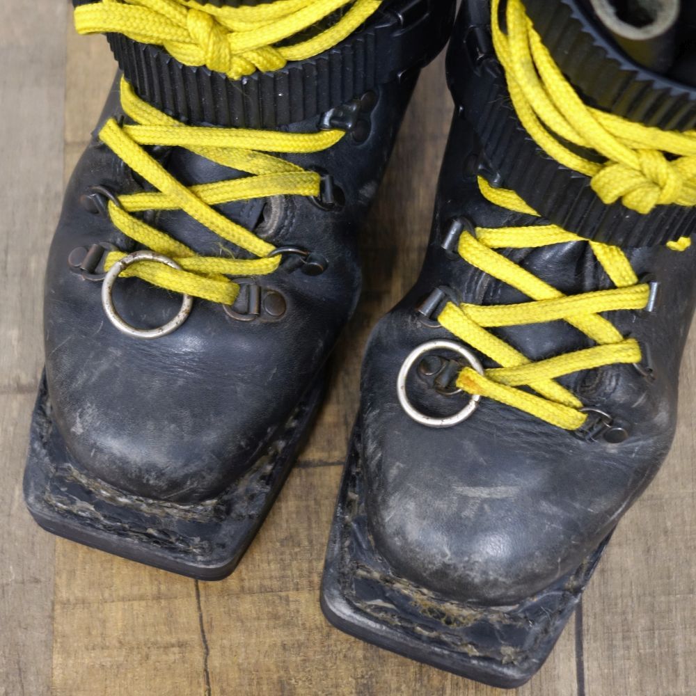 FISCHER XC Sport Black クロスカントリー スキー 靴