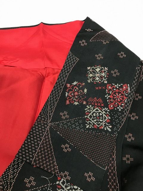 黒と赤のた紬お着物 花柄 袷 黒と赤のた