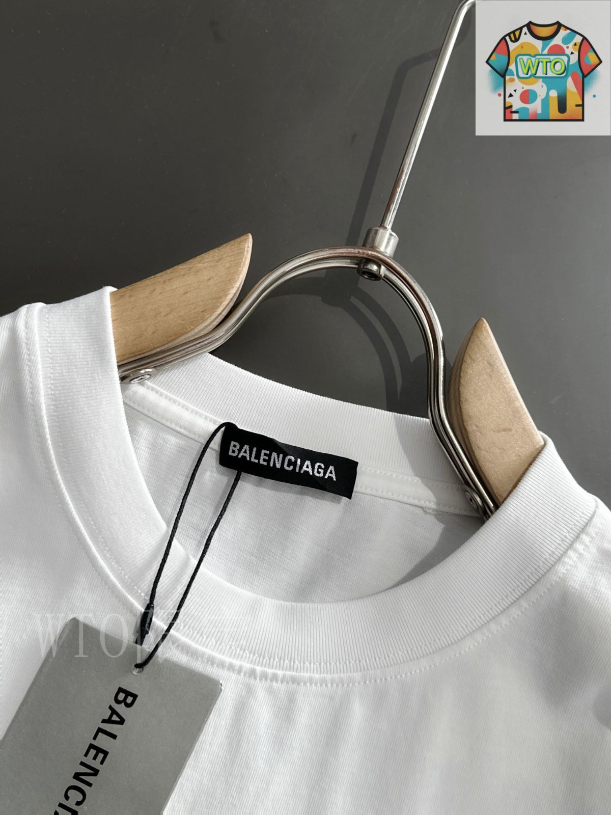今日特価】Balenciaga 2025 春夏款 ホワイト T シャツ-3 - メルカリ
