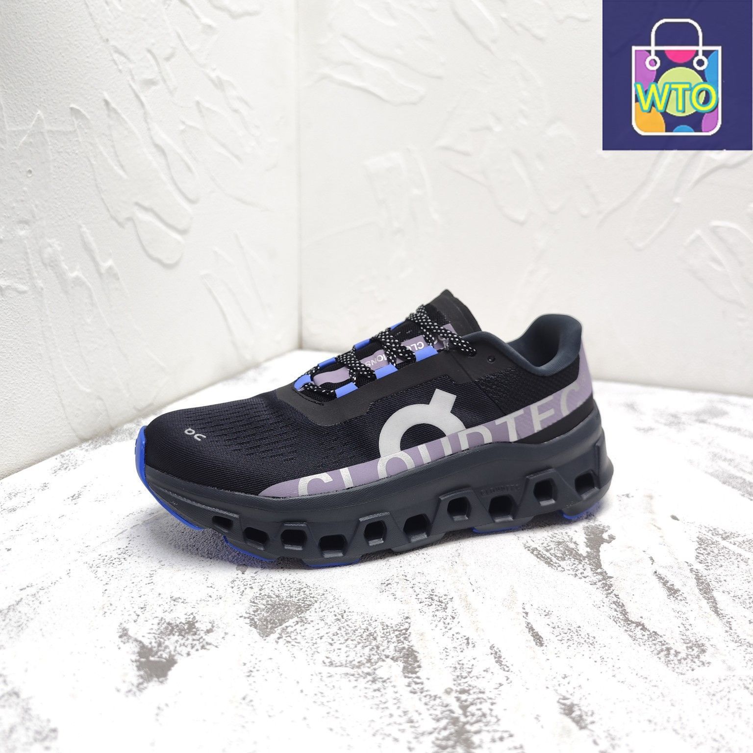 新品未使用❗️ スニーカーブーツ Cloudmonster メンズ25.5 cm cloudmonster_001.jpg