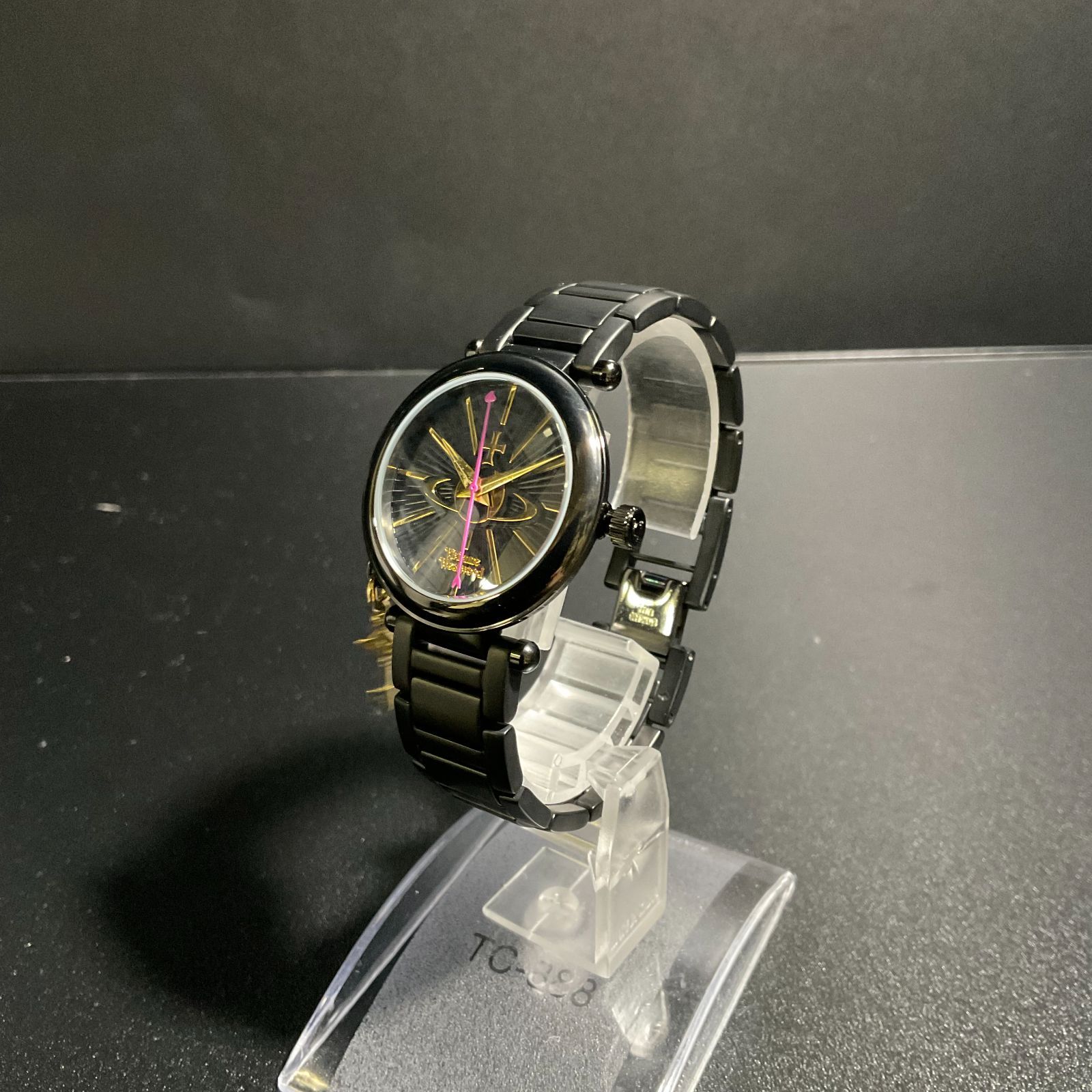 ヴィヴィアンウエストウッド