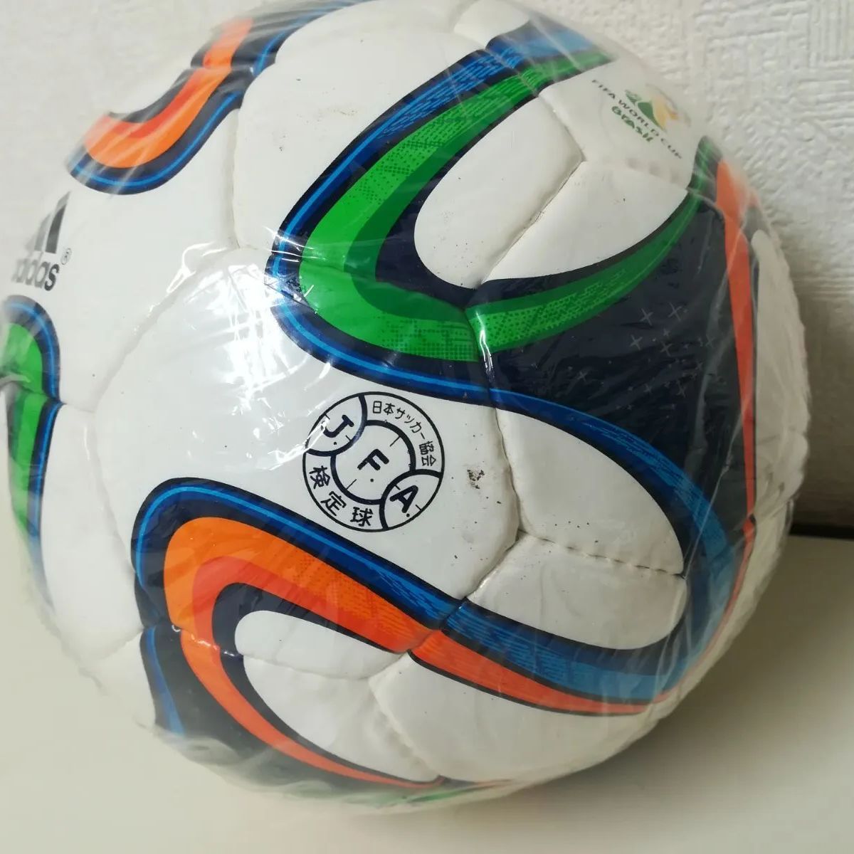 【美品•新品未使用】FIFAワールドカップ決勝モデル　公式球 Yahoo!オークション -「w杯」(記念ボール) (ボール)の落札相場