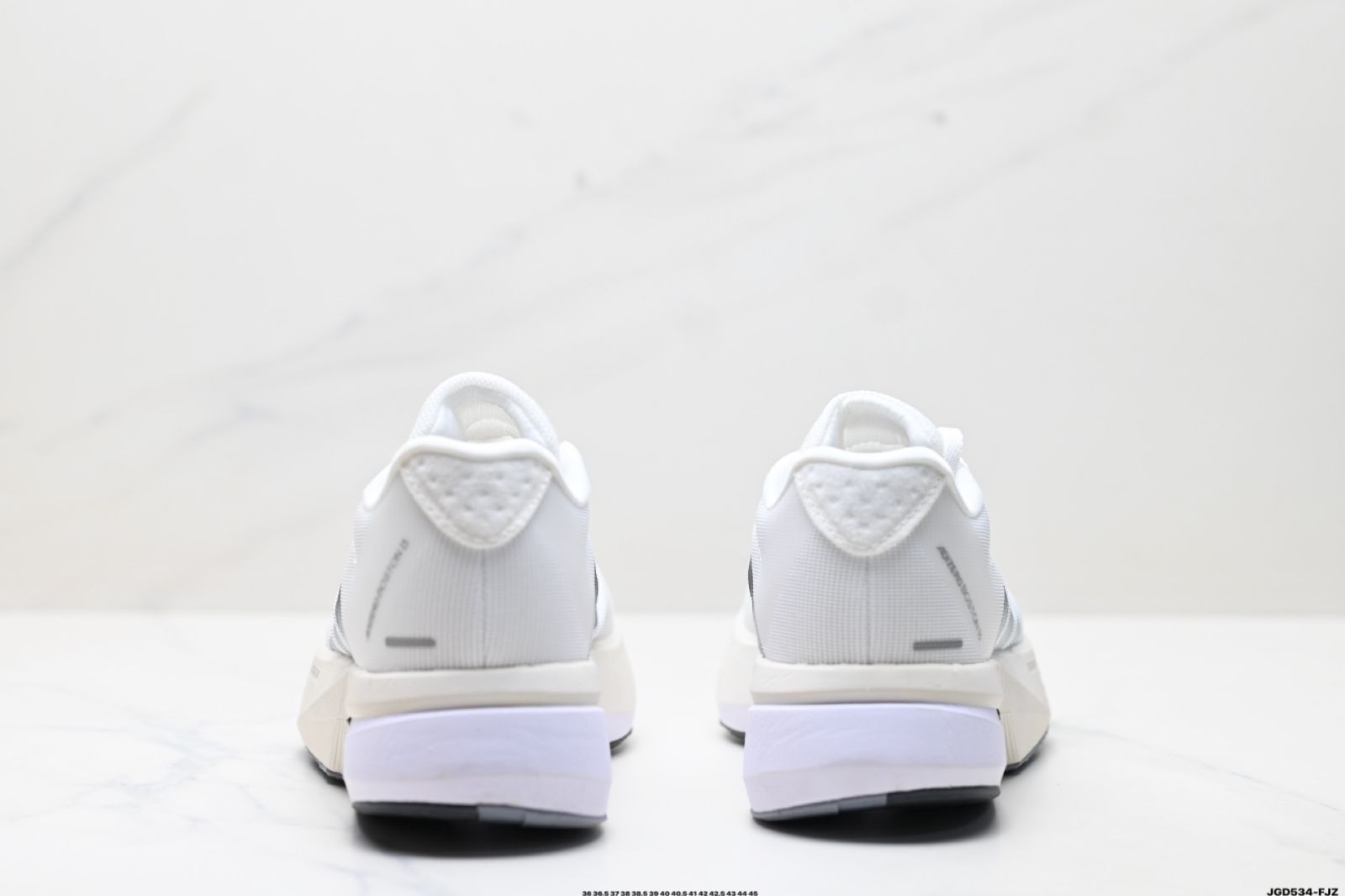 レース ランニングシューズ