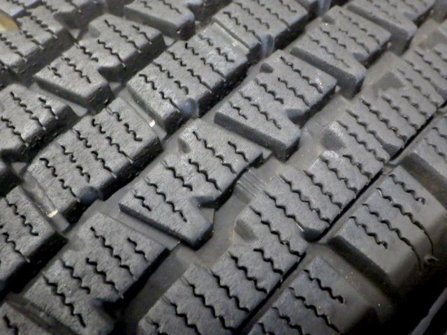 SP703 F●送料無料◆2025年製