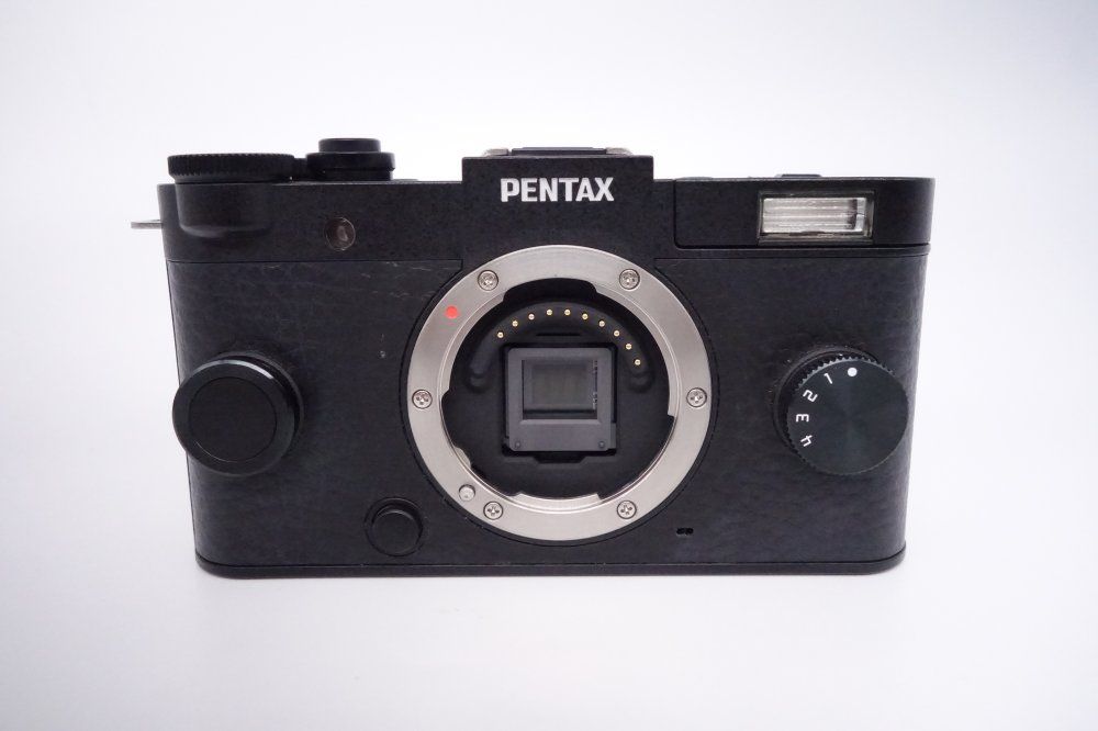 上品 ペンタックス PENTAX ミラーレス一眼 Q S 1 ボディ ブラック D 10042 A