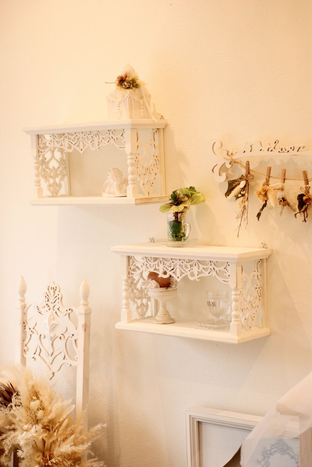 ムニュムニュ シェルフ 棚 薔薇 モチーフ シャビー シャビーシック ムニュムニュ シェルフ 棚 薔薇 モチーフ シャビー シャビーシック