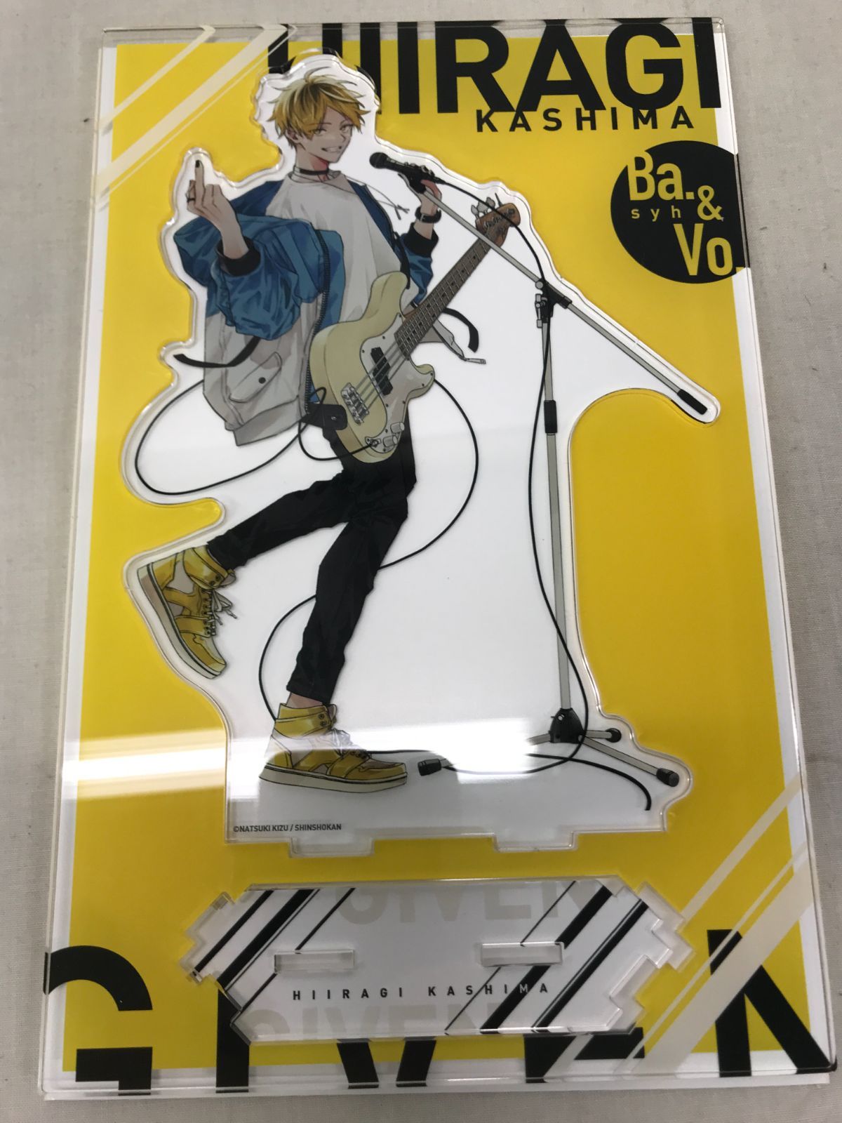 OneMall provides Mercari products: ギヴン展 つながるBIGアクリル