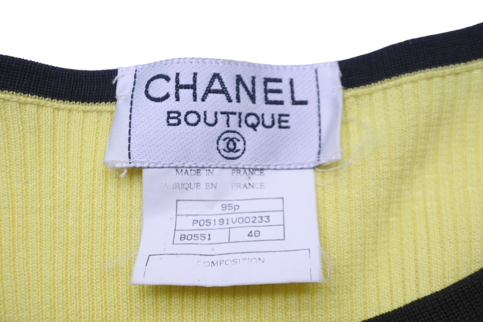 CHANEL ロゴT 黄色 CHANEL ロゴT 黄色買う