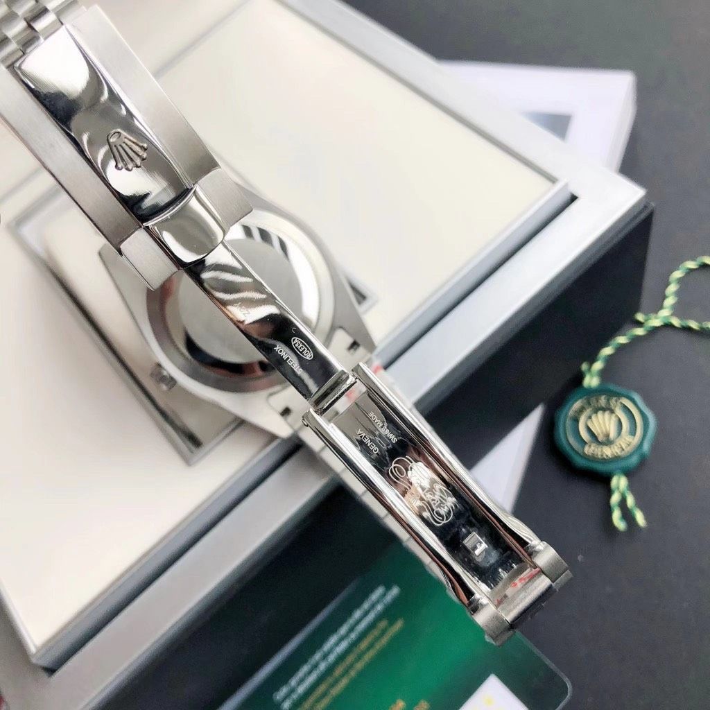 です ROLEX