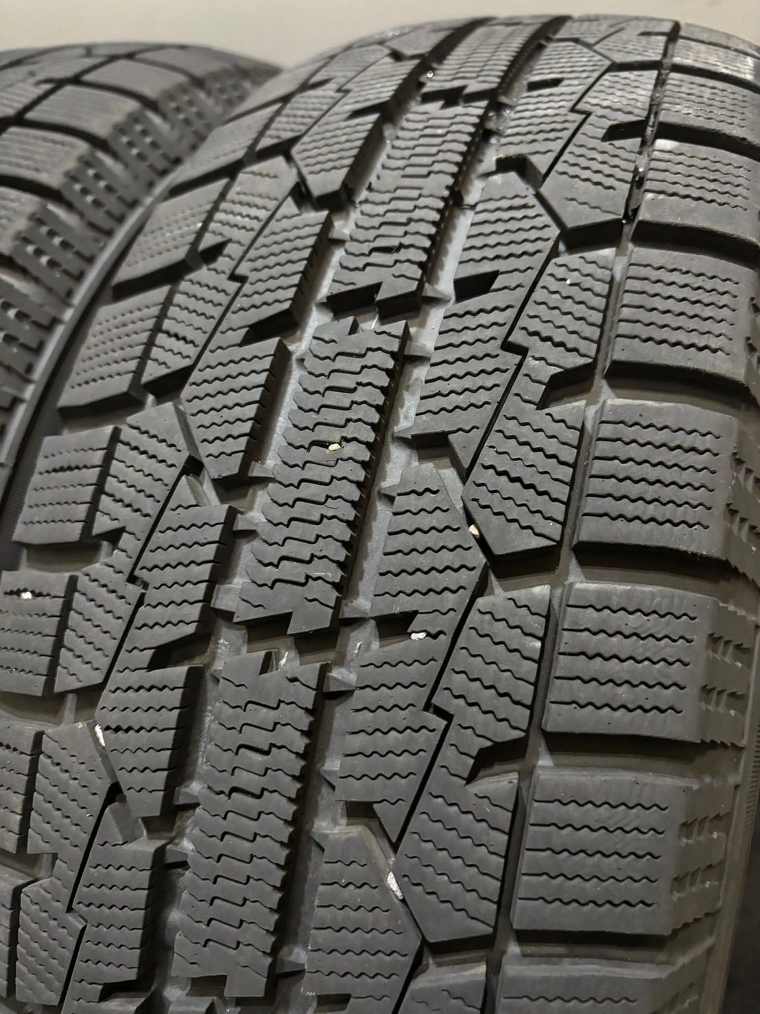 22年製 スタッドレス