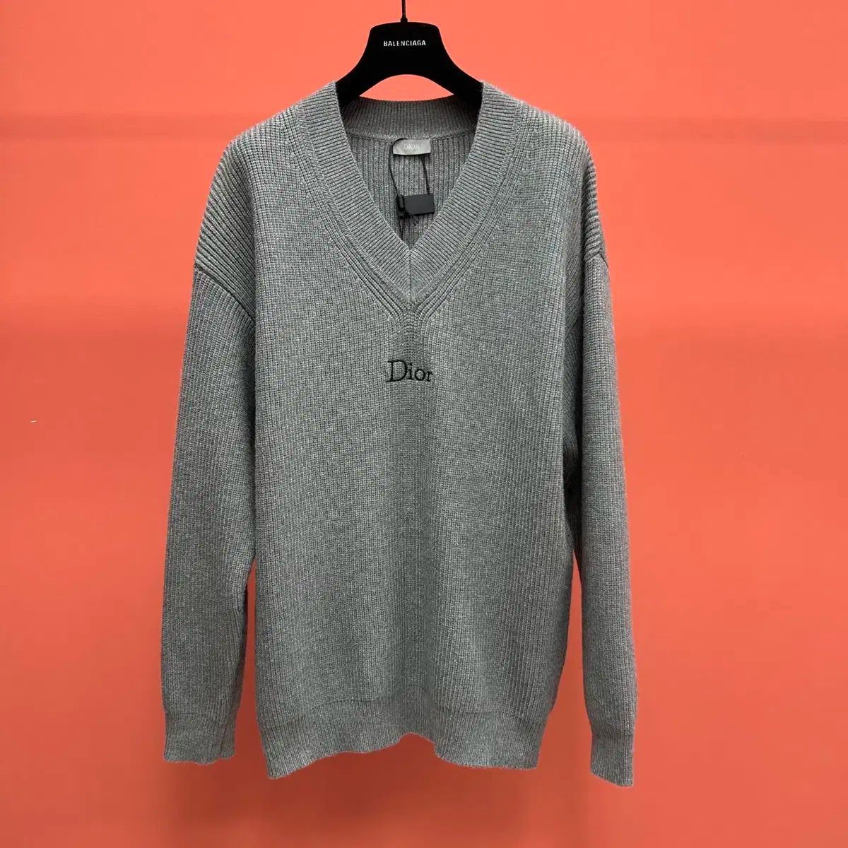 DIOR(ディオール) 長袖Tシャツ ニット セーター グレー 英語ロゴ