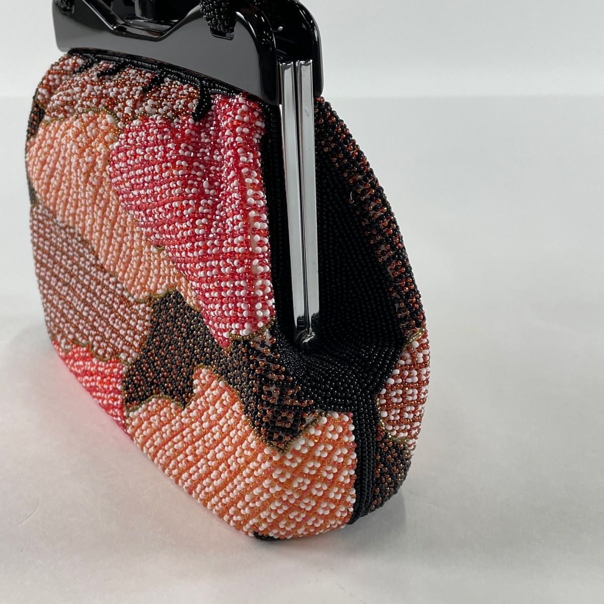 ビーズのバッグ　USED 一点物ヴィンテージ ビーズバッグ v1582DIGDELICA