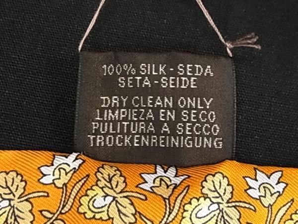 エルメス　スカーフ HERMES(エルメス) TWILLON LUREX 64 Coaching Scarfスカーフ