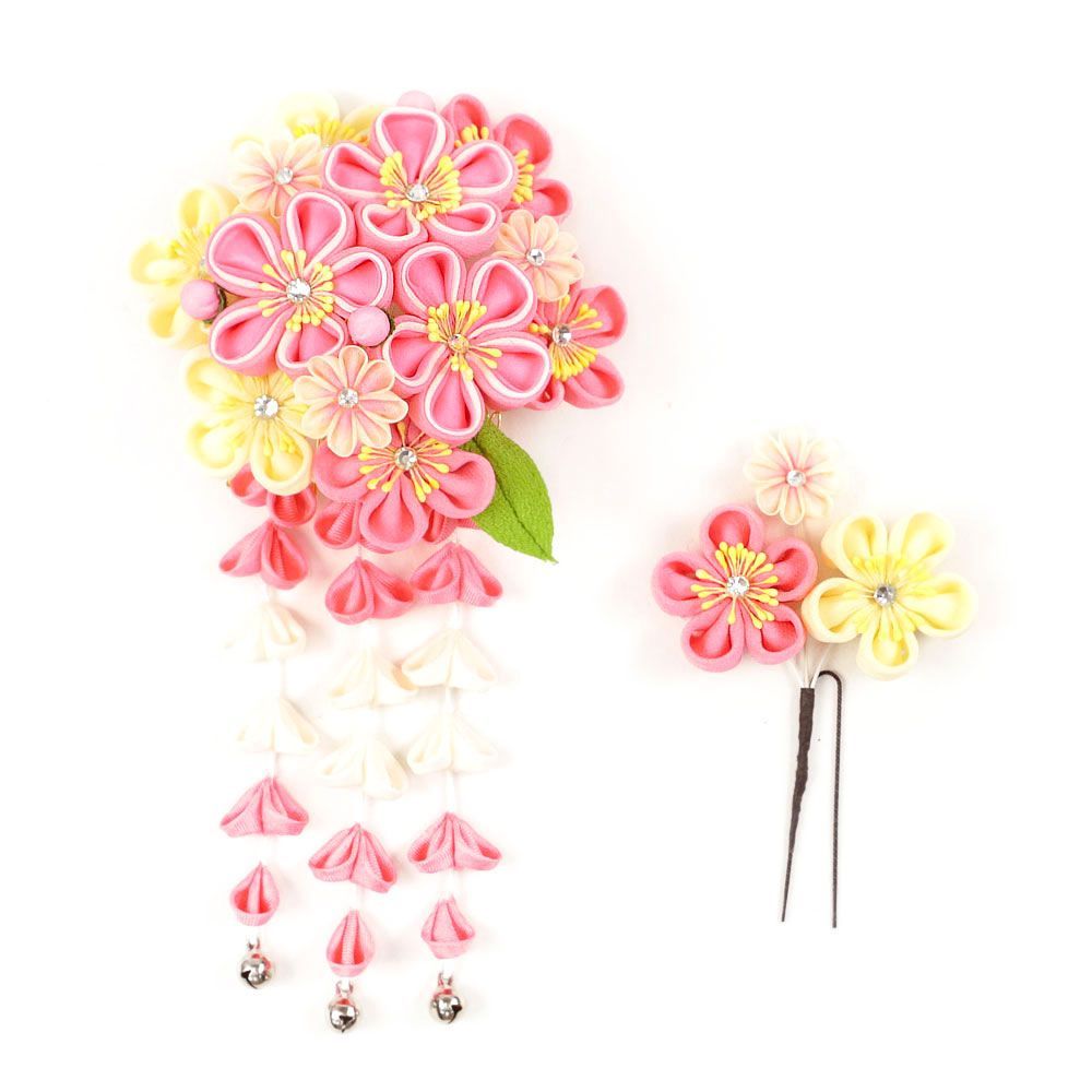 再販不可。うさぎ♡だいぶ早いクリスマス♡レジンヘアゴムブローチ