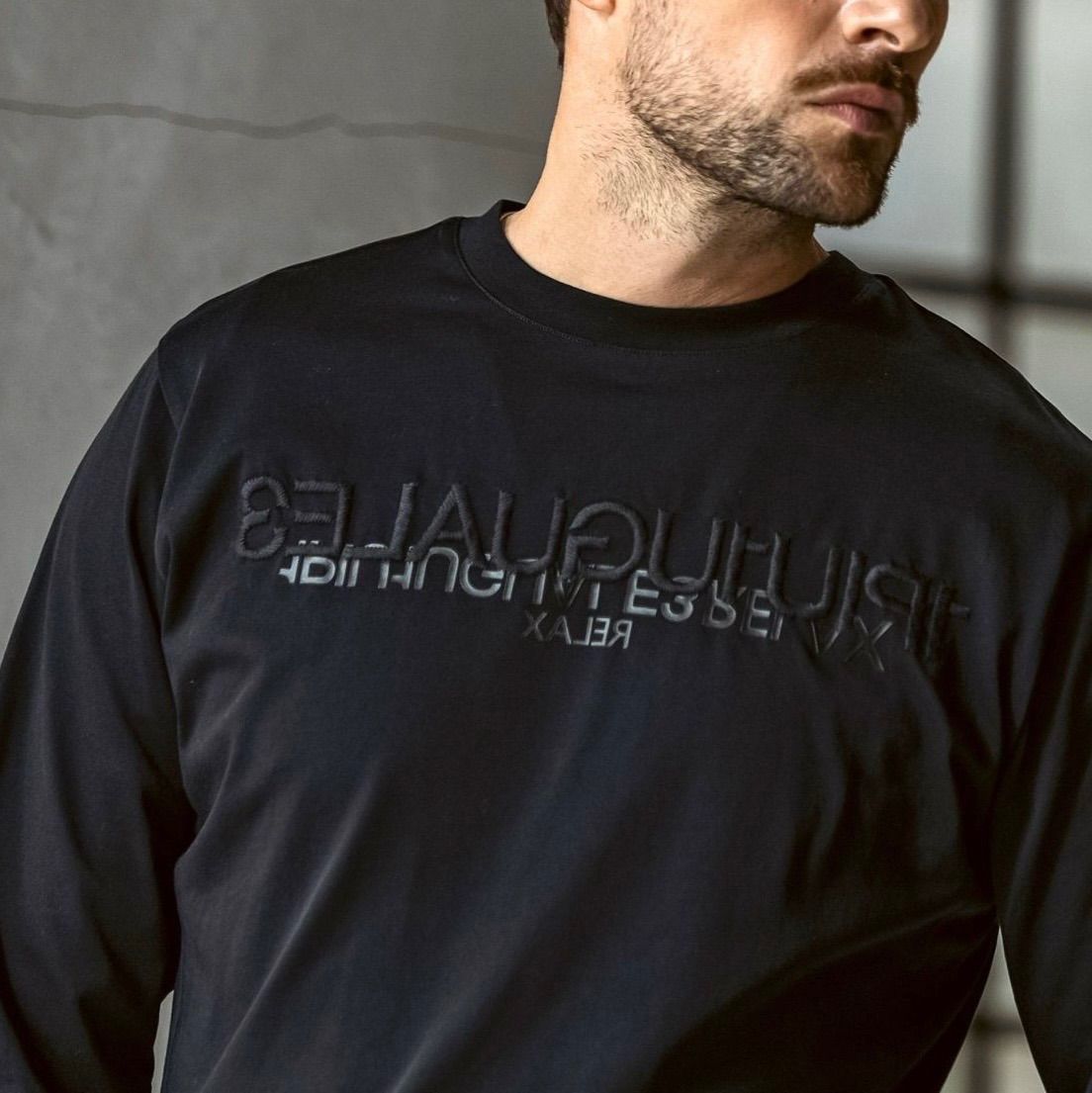 1PIU1UGUALE3 RELAX リバーシングロゴロングTシャツ】 ウノピゥ