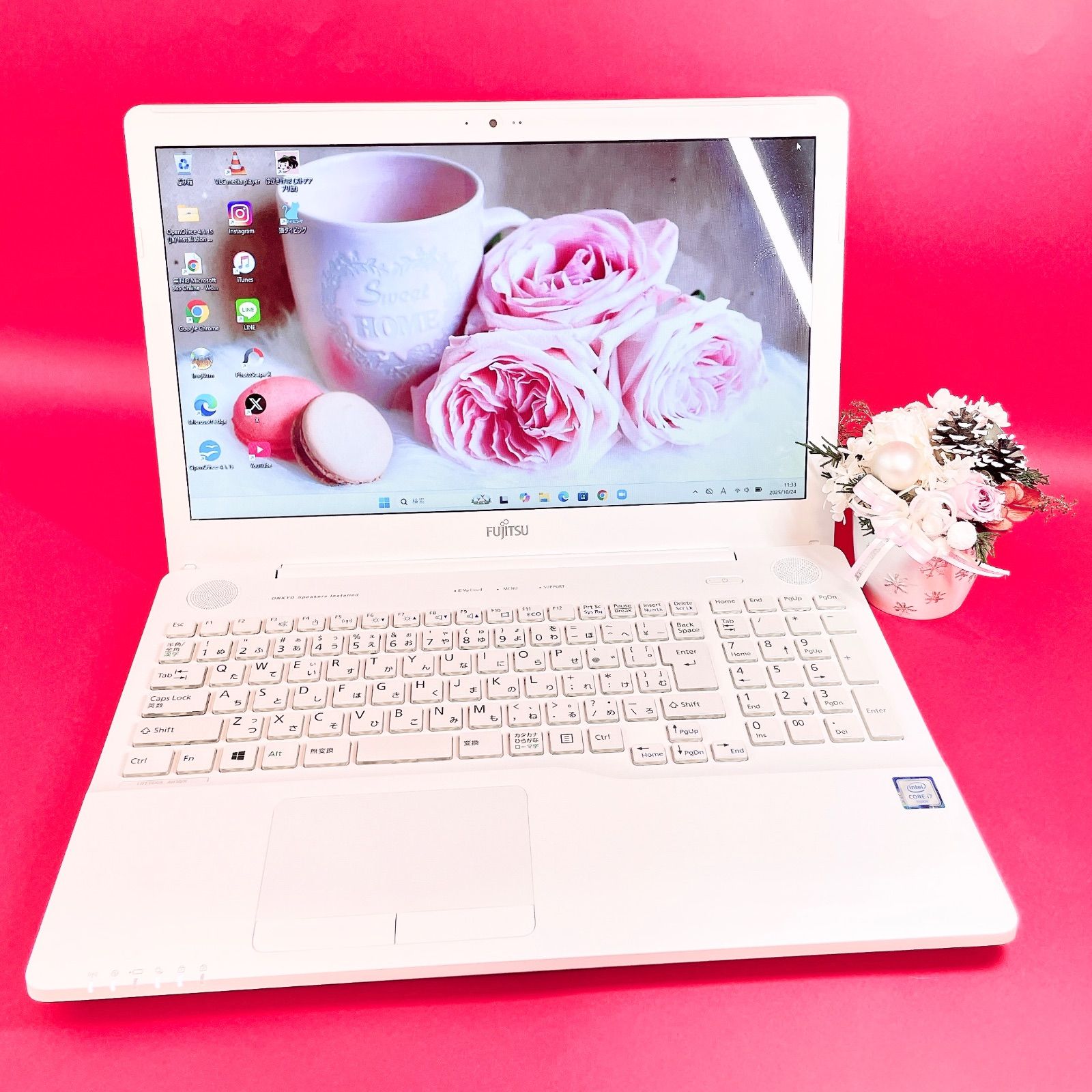 Corei7❣️16GBたっぷり大容量1TB✨️薄型ノートパソコンカメラ付き可愛い白 美品✨高性能Corei7✨️大容量1TB✨️薄型ノートパソコンWindows11