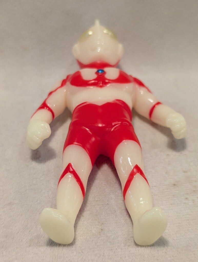 ミニソフビ怪獣倉庫　カネゴン　マックストイ　ウルトラマン　円谷　蓄光 ミニソフビ怪獣倉庫 カネゴン マックストイ ウルトラマン 円谷