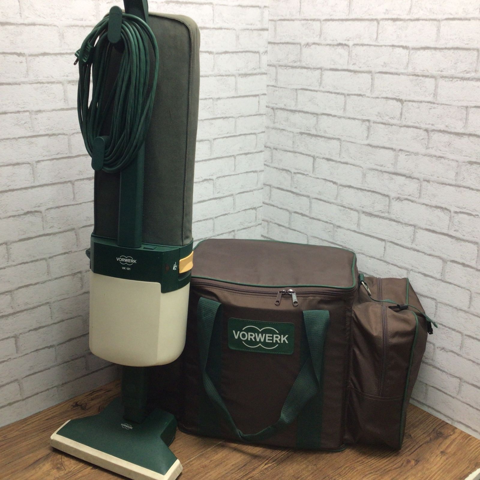 Vorwerk 掃除機　アクセサリー　セット 生活家電 フォアベルク（Vorwerk）社の掃除機 VK 紙パック付き