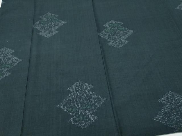 平和屋着物○本場結城紬 重要無形文化財 100亀甲 松皮菱笹梅文 正絹