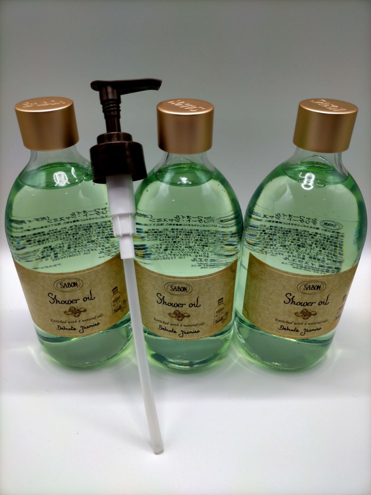 sabonシャワーオイルデリケートジャスミン500ml×3＋ポンプ×1 【今こそ送料無料!】