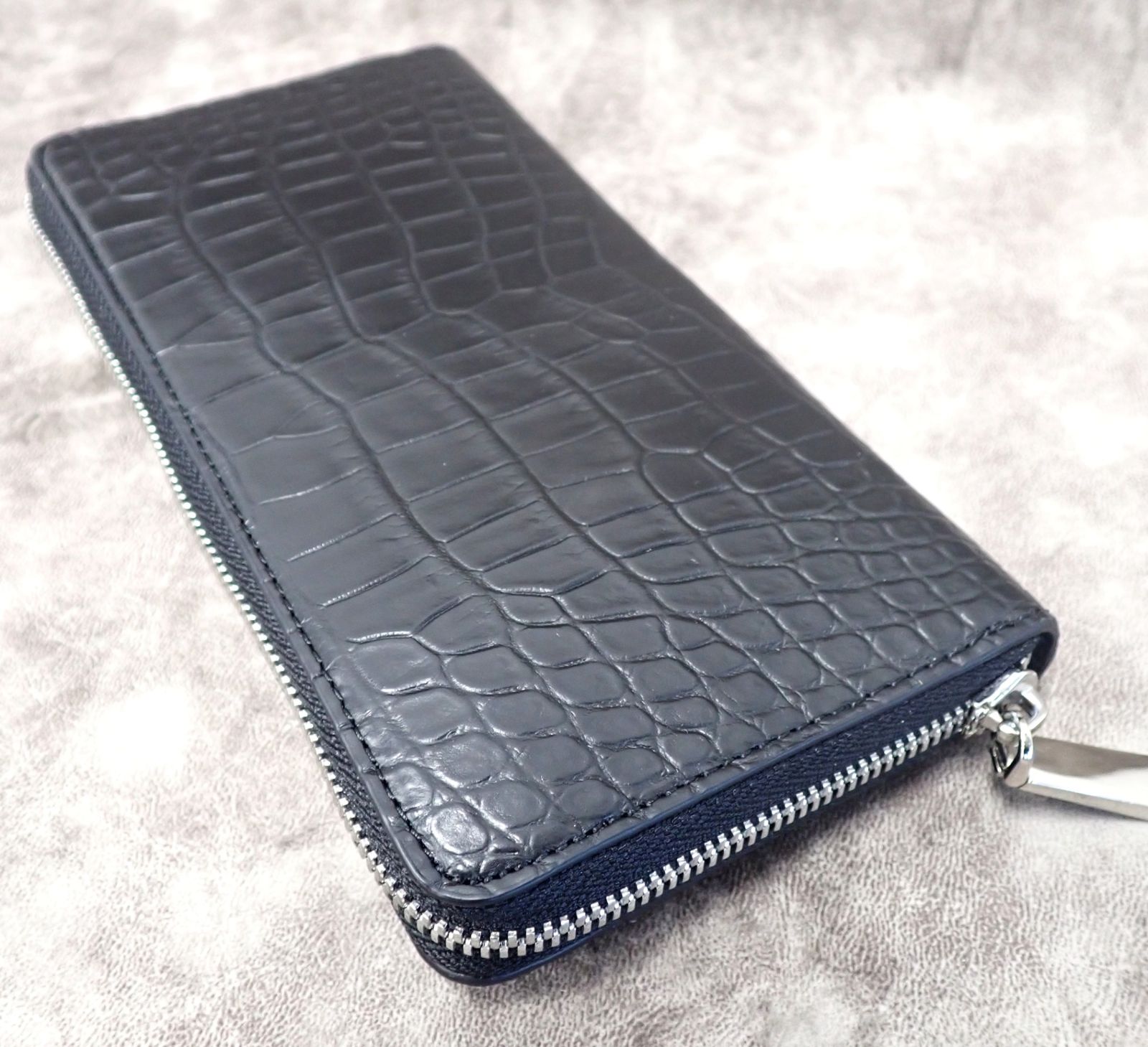 か*ん様 定価28万円位　ヘンローン　本クロコダイル　長財布 か*ん様 定価28万円位 ヘンローン 本クロコダイル 長財布 定価28