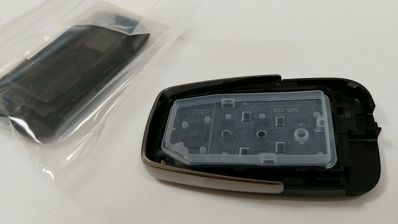 トヨタ純正】 スマートキー送信機用カバー [ガンメタリック