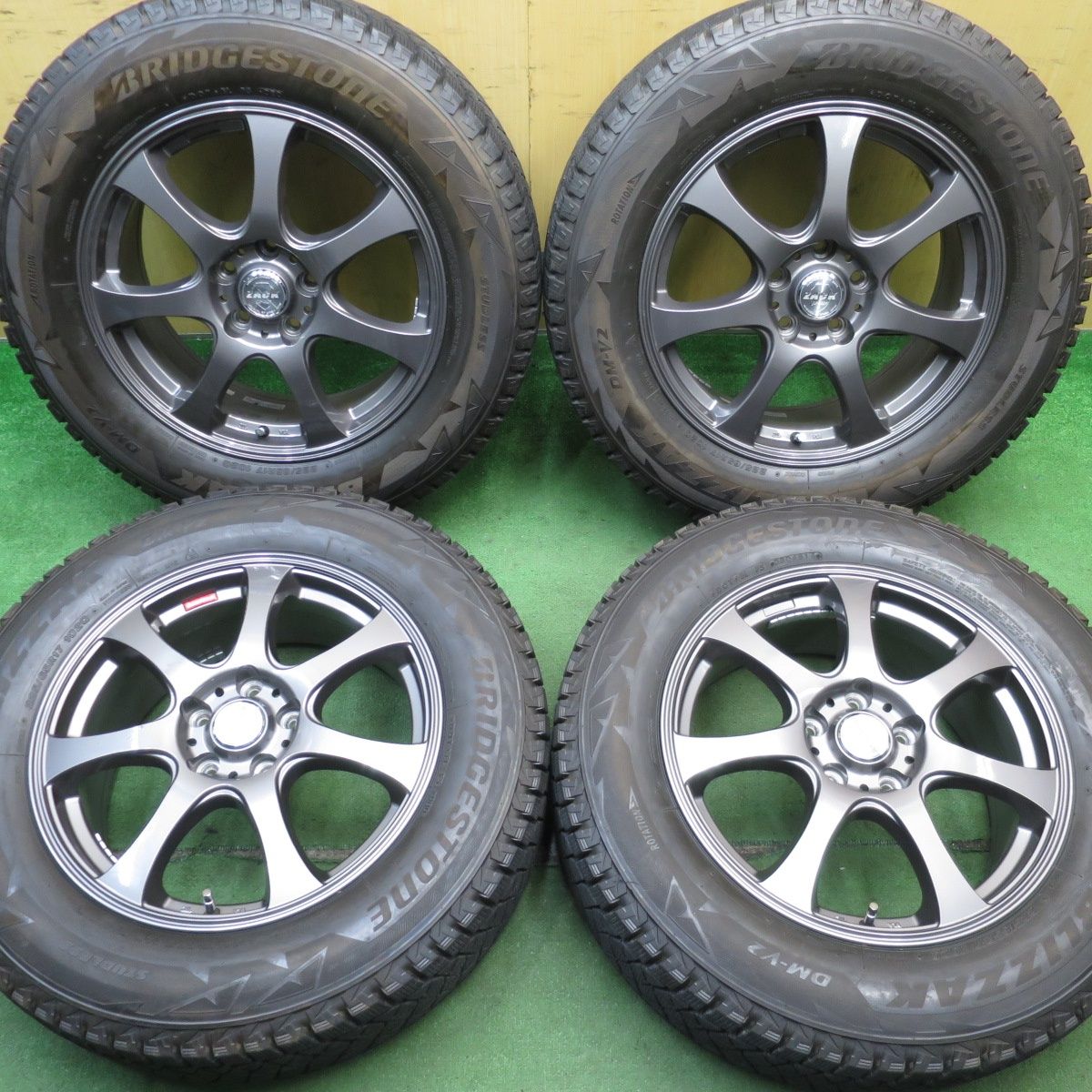 バリ溝！キレイ！9分☆スタッドレス 225/65R17 ブリヂストン 