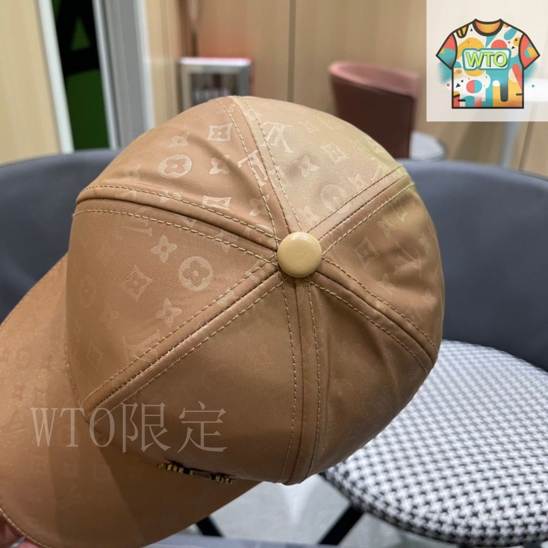 LV ベースボールキャップ org.jpg