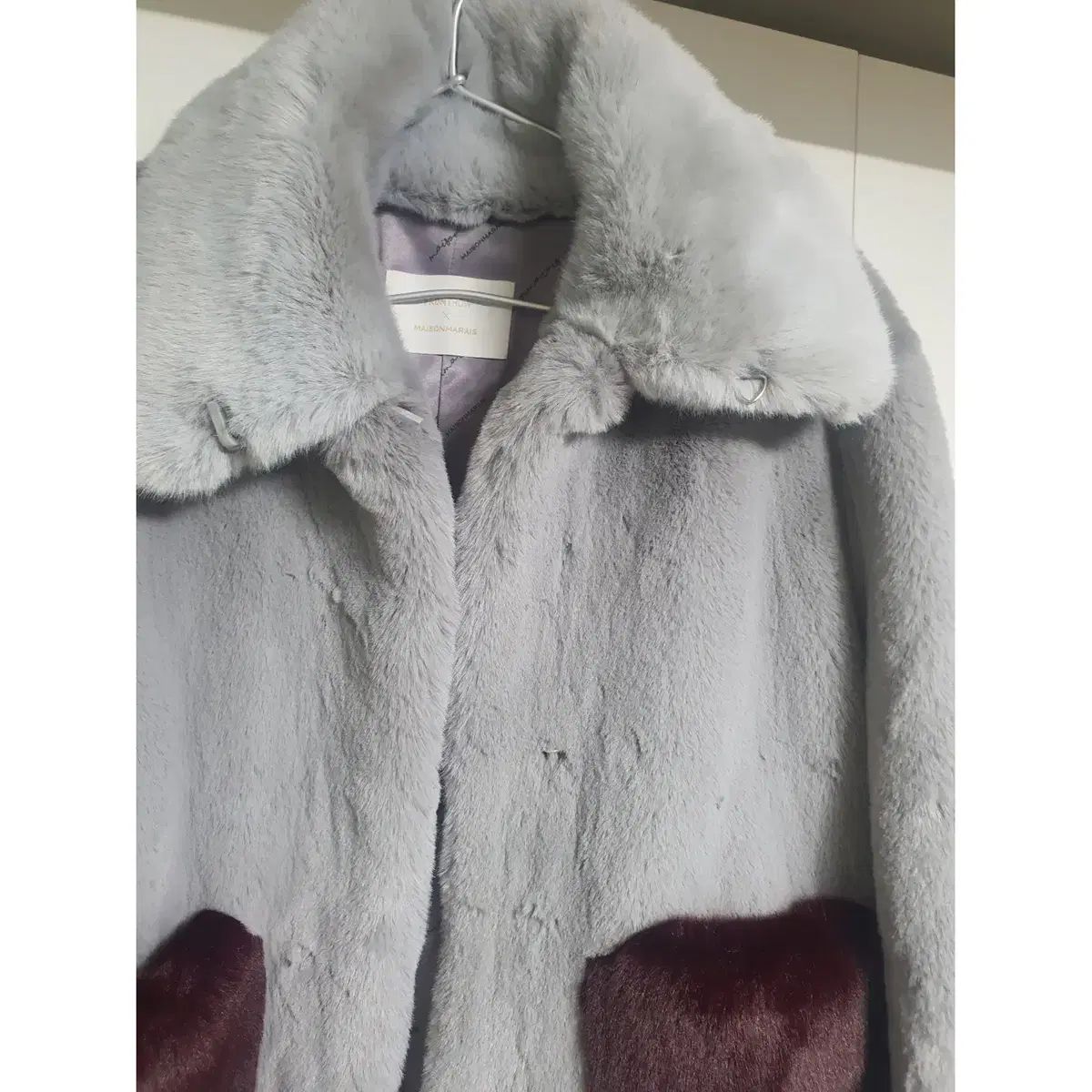 モデル フロントロウXメゾンマレ コラボ フェイクファー