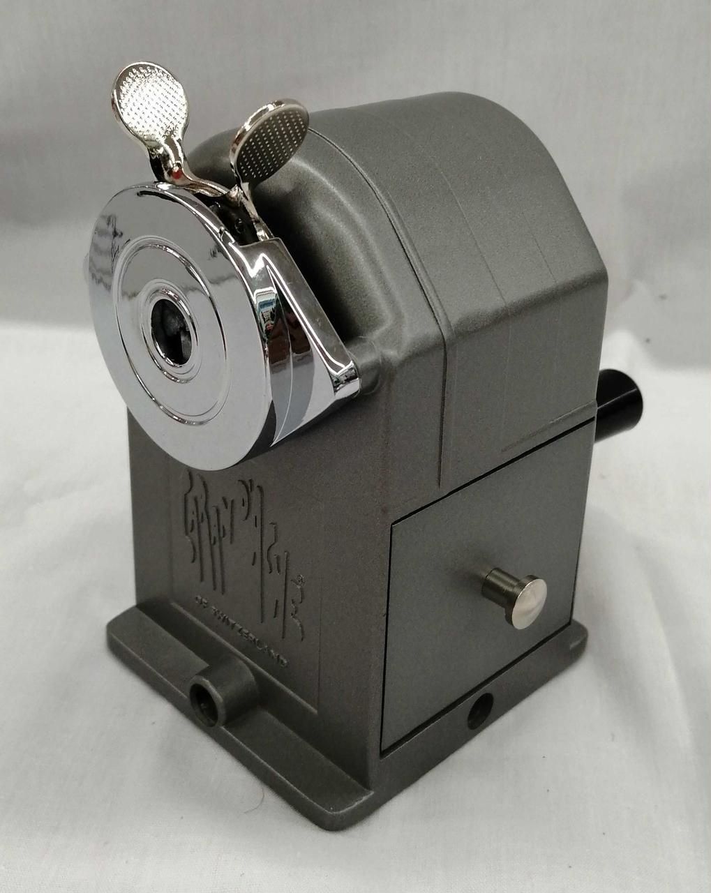 カランダッシュ Caran d Ache メタルシャープナー Caran d Ache Metal Sharpener