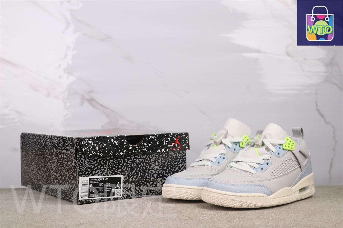 今日特価】Jordan IB4464-025 フルオレッセントグレー