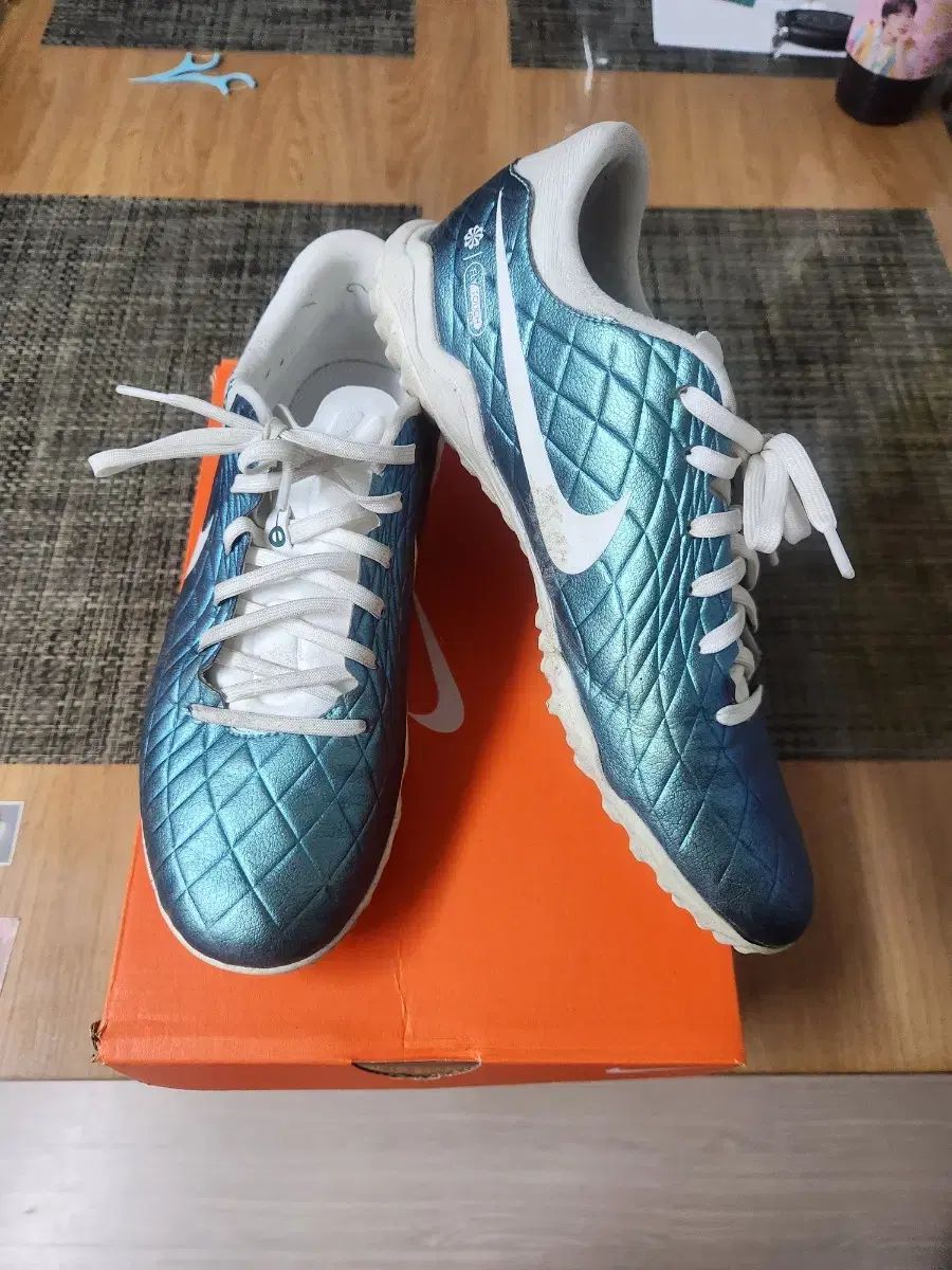 NIKE(ナイキ) 30 記念日 ティエンポ tf サッカーシューズ 出品