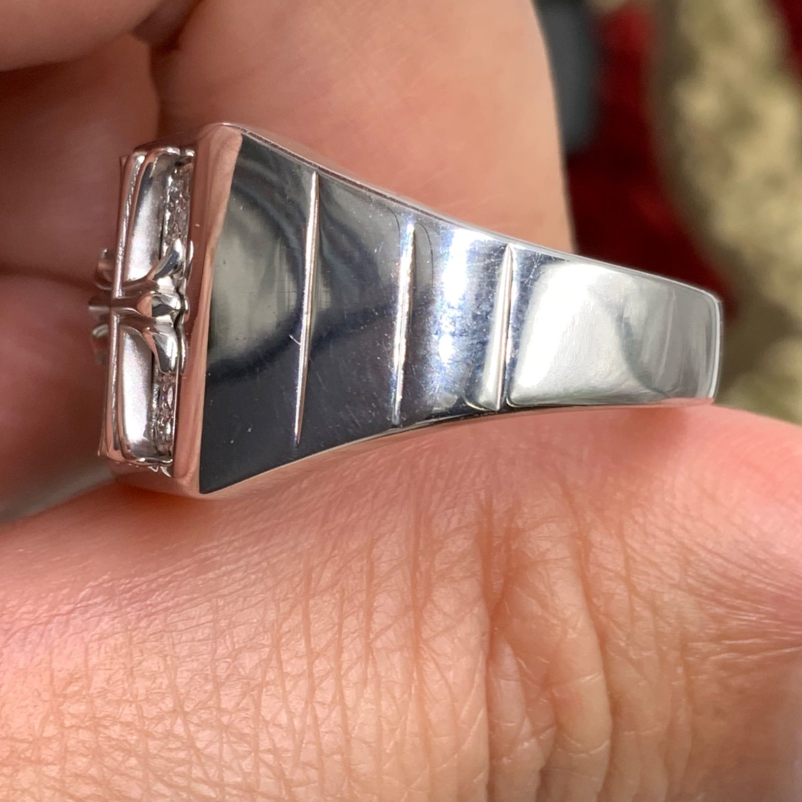 Ｋ18WG テーパーダイヤクロスラインリング imgrc0186291434.jpg