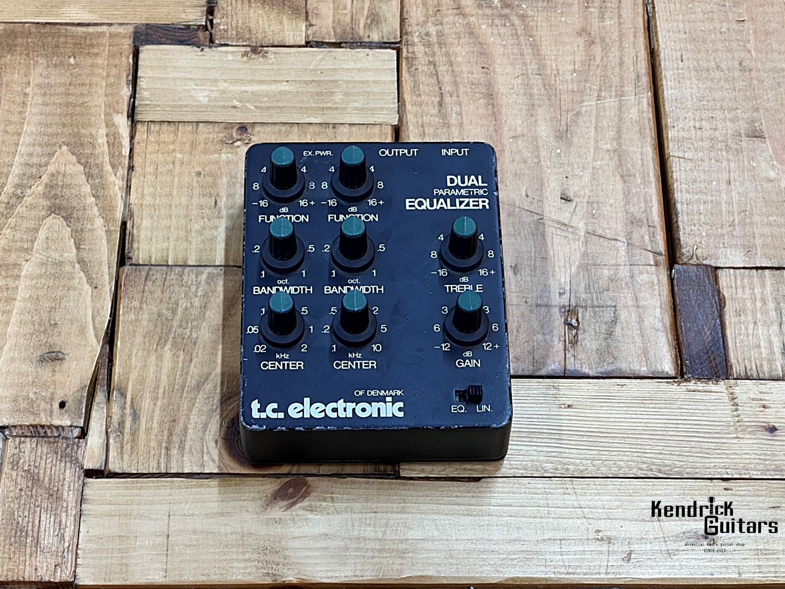 Maxon PQ1004 名機 パラメトリックイコライザー 完動品 Maxon PQ1004 パラメトリックイコライザー - メルカリ
