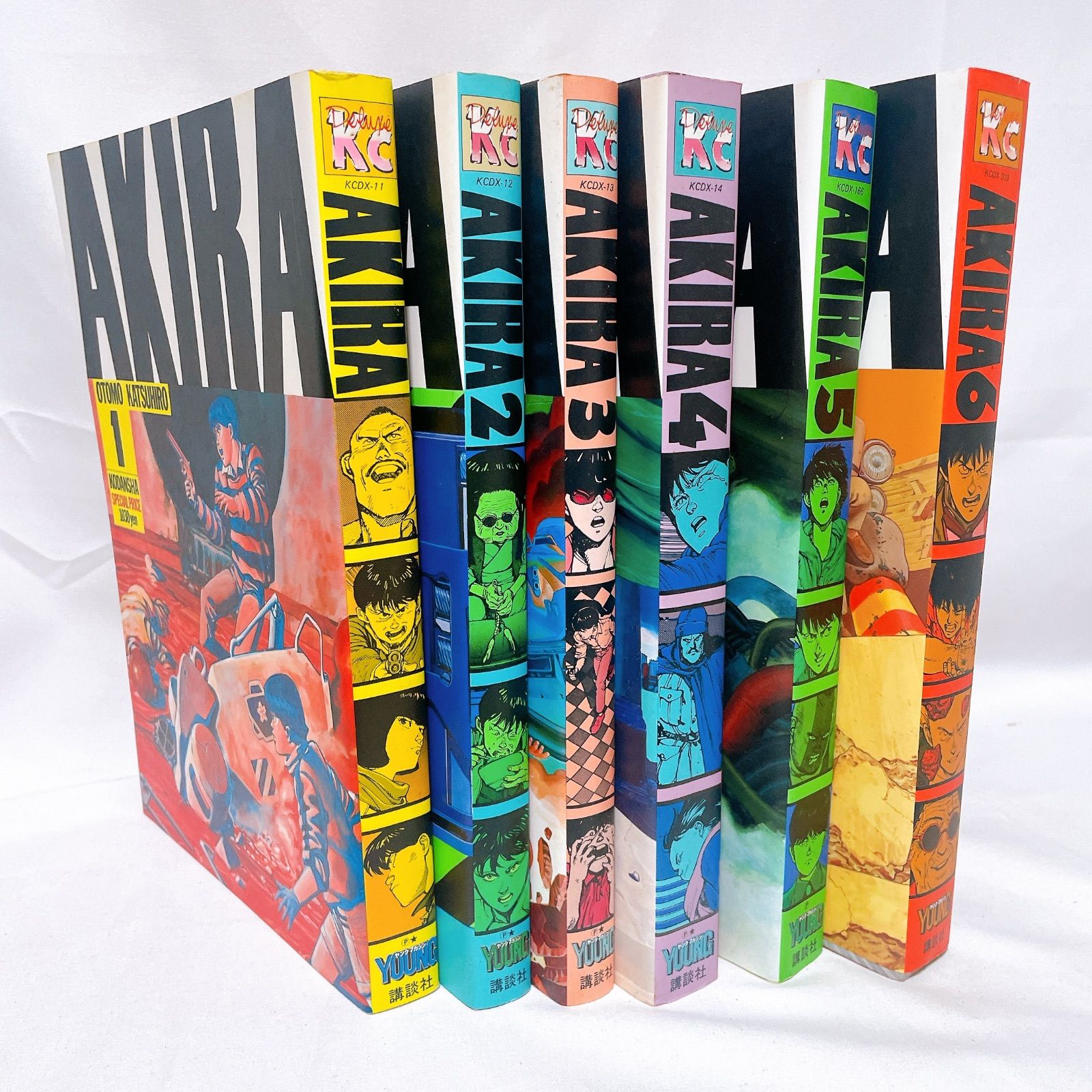 美品『AKIRA 』全巻1巻〜6巻セット デラックス版　大友克洋 AKIRA アキラ 大友克洋 1〜6巻 全巻セット アキラ 全巻セット