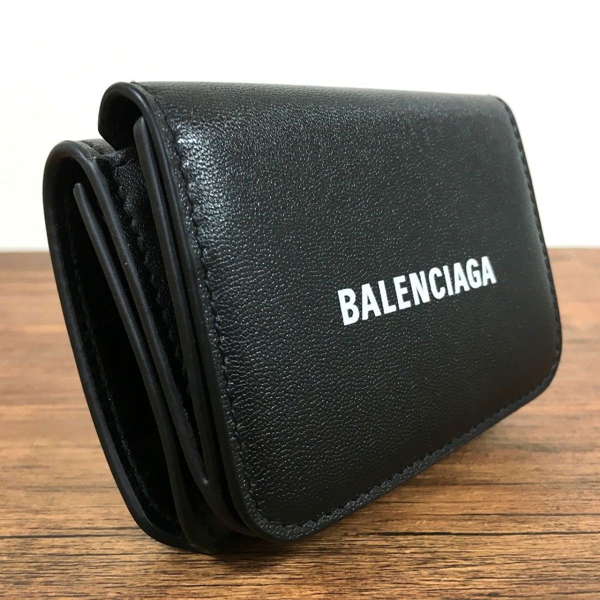 2022発売 極美品 BALENCIAGA 三つ折り財布 バレンシアガ 397