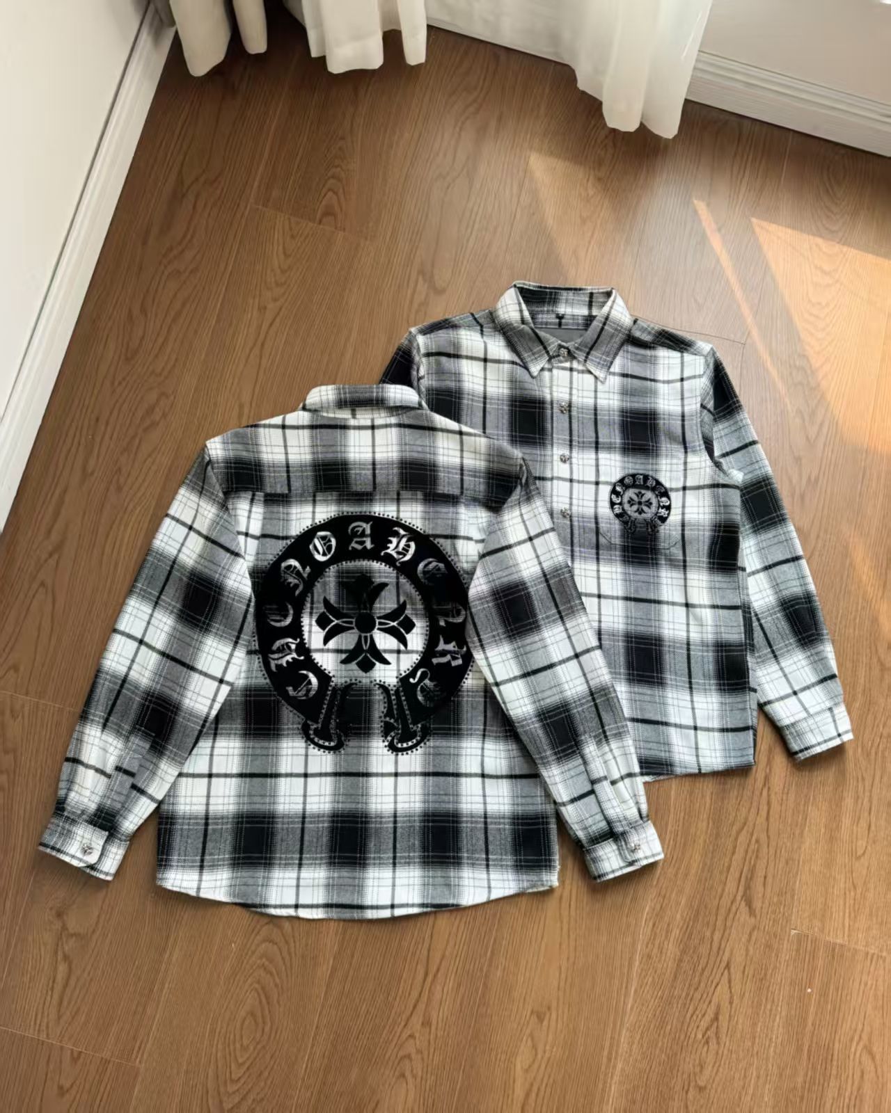 Chrome Hearts カジュアル通勤デイリースタイルチェックの馬蹄シャツコートペアワイシャツ男女同型