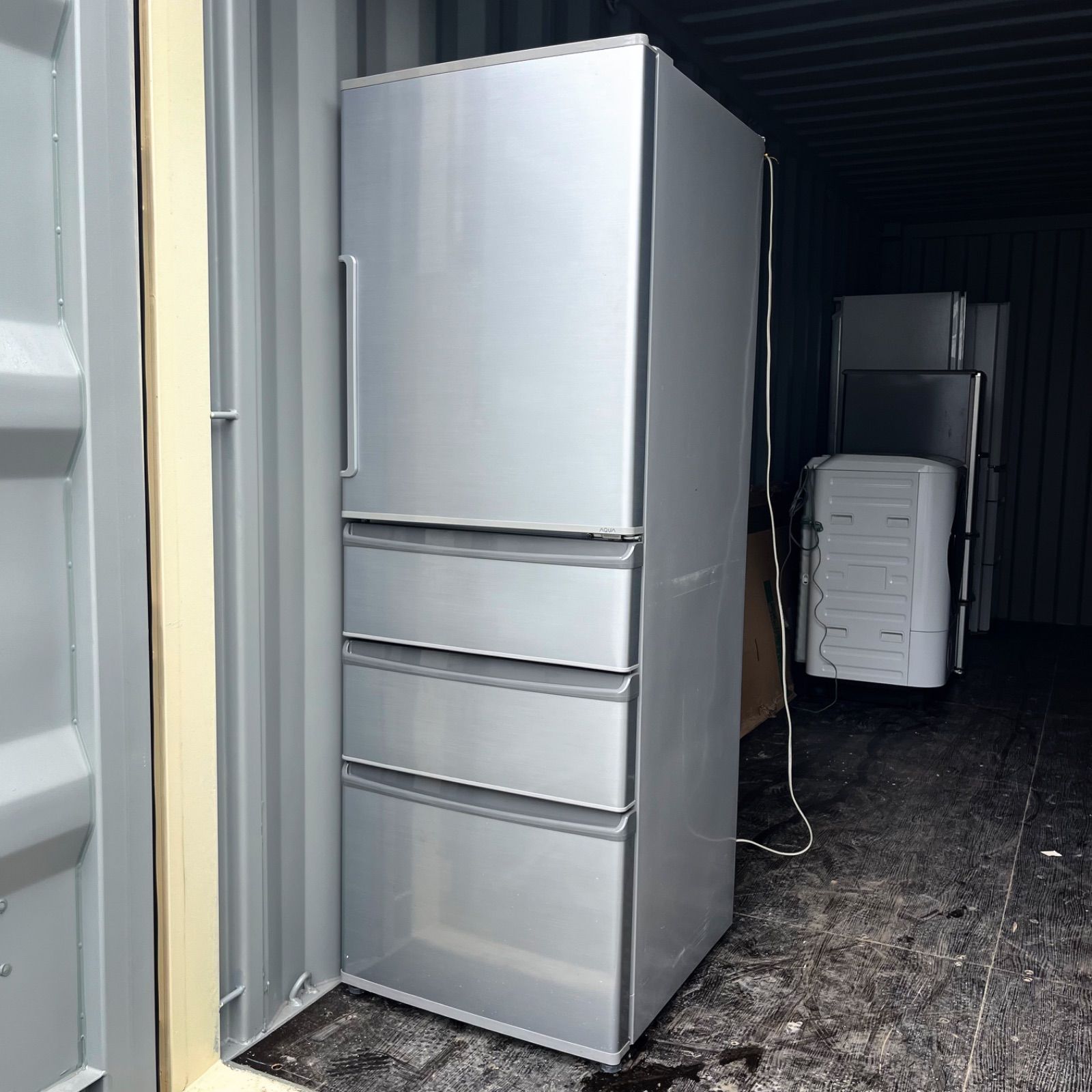 54取付無料！AQUAスタイリッシュミスティシルバー高性能4ドア冷蔵庫