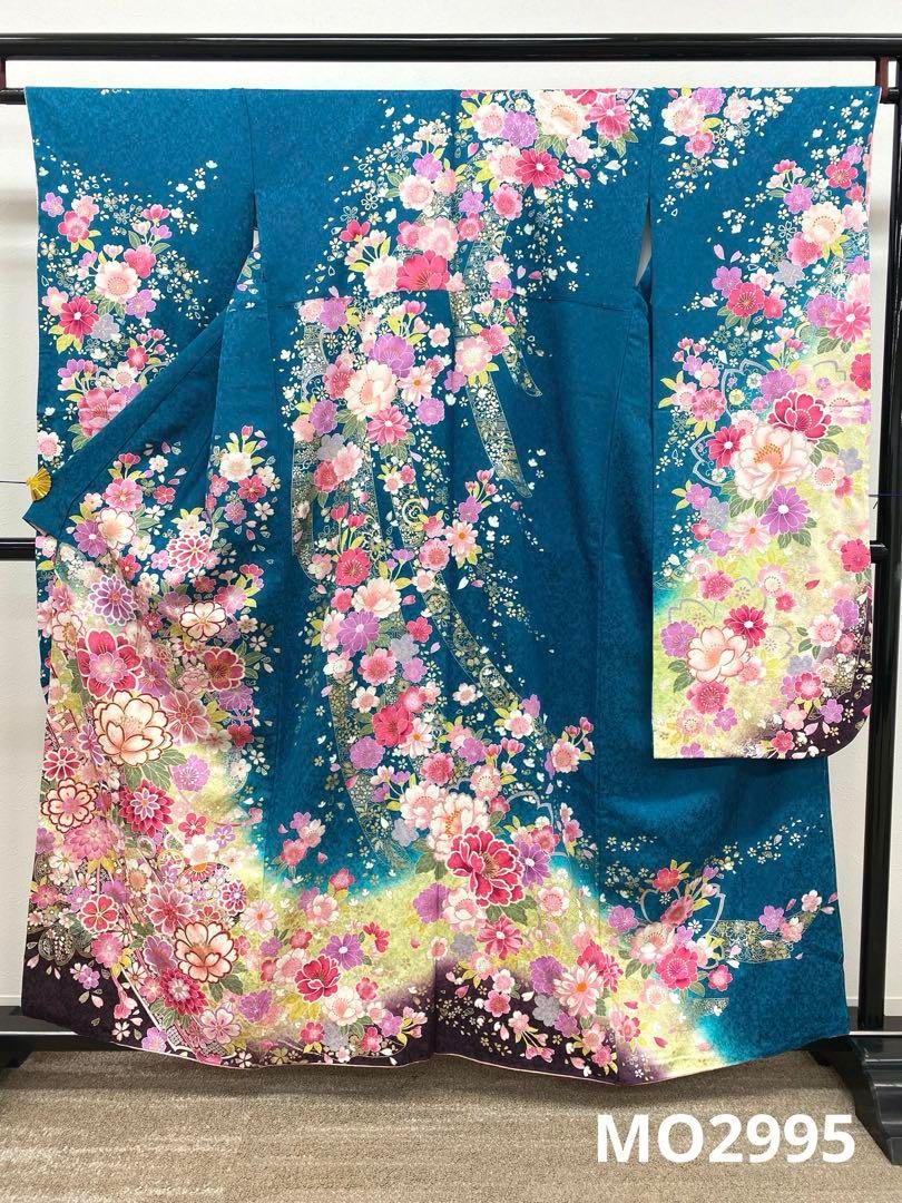 振袖 豪華 金彩 銀彩 銀通し 薔薇 身丈171cm 撥水加工済 振袖 豪華 金彩 銀彩 銀通し 薔薇 身丈171cm 撥水加工済