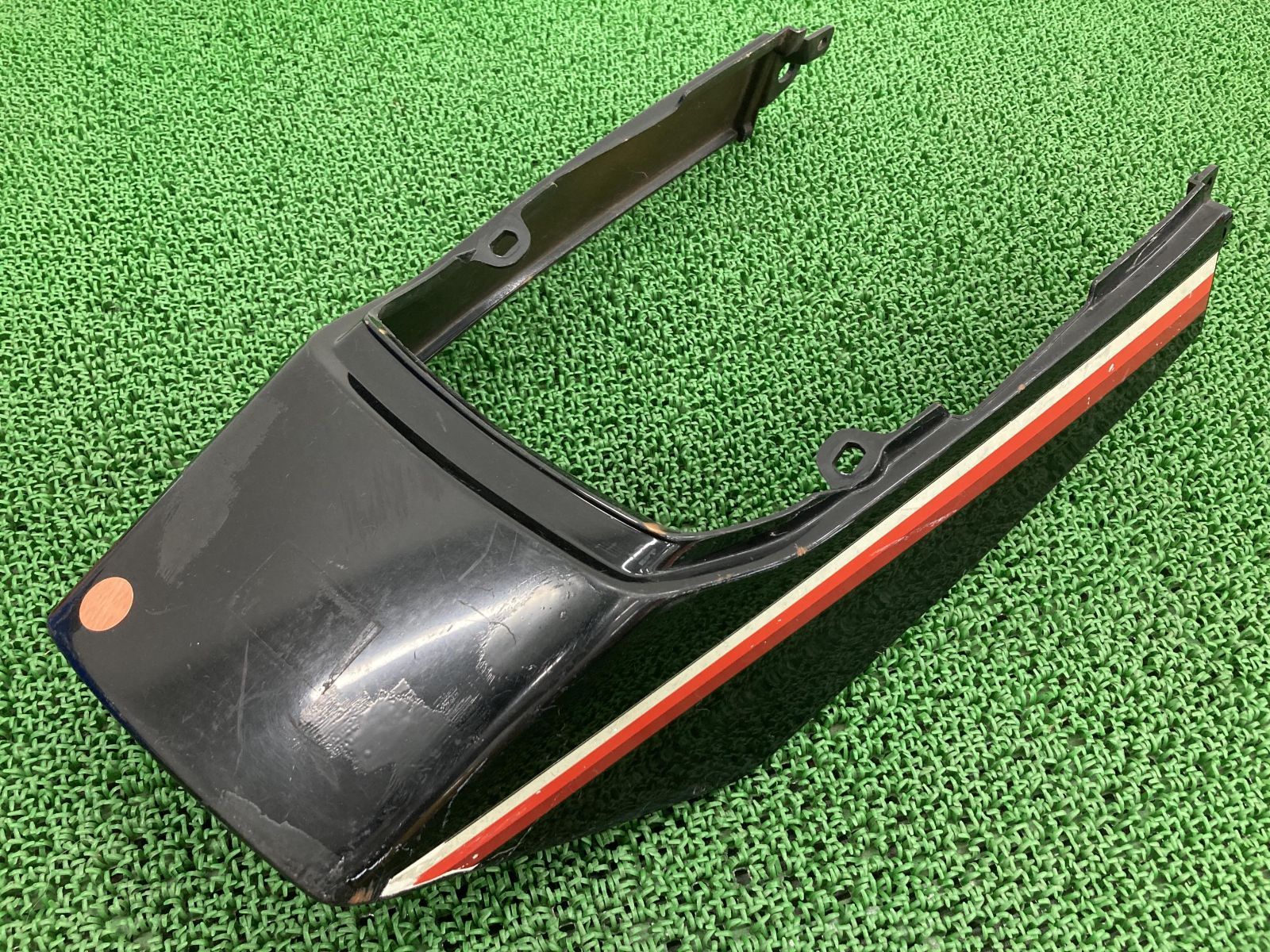 VT250F テールカウル 黒 KM3 ホンダ 純正 中古 バイク 部品 MC08 シートカウル リアカウル 当時物 修復素材に 車検 Genuine